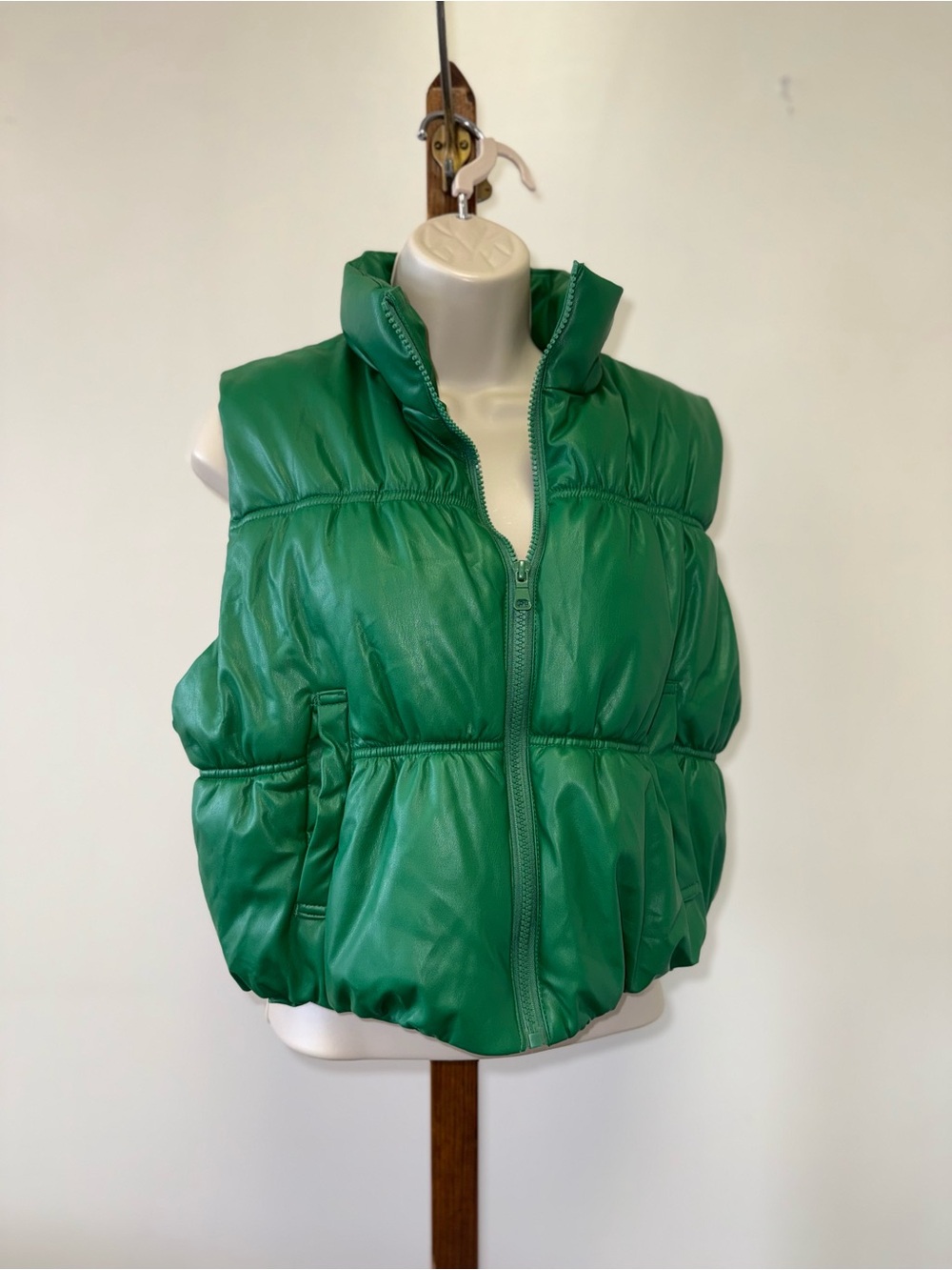 NWT Love Tree (Large) Brand New Green Vegan Leather Cropped Vest